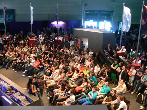 DOTA 2 - GamesCom 2011: Итоги турнира, награждение и фото отчет